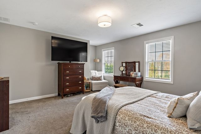 19 Cedar St 19, Rehoboth, MA 02769