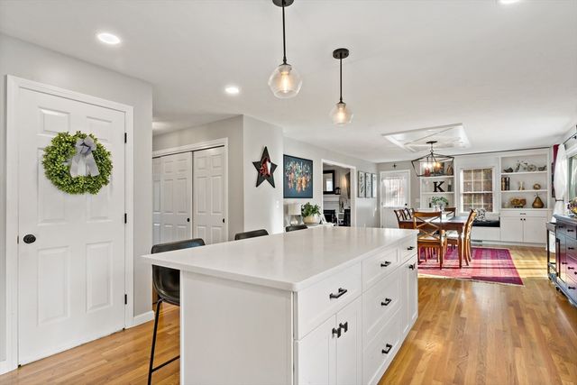 19 Cedar St 19, Rehoboth, MA 02769