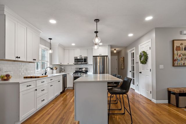 19 Cedar St 19, Rehoboth, MA 02769