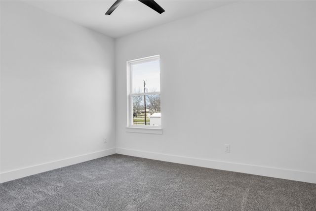 408 E Grayson, Leonard, TX 75452