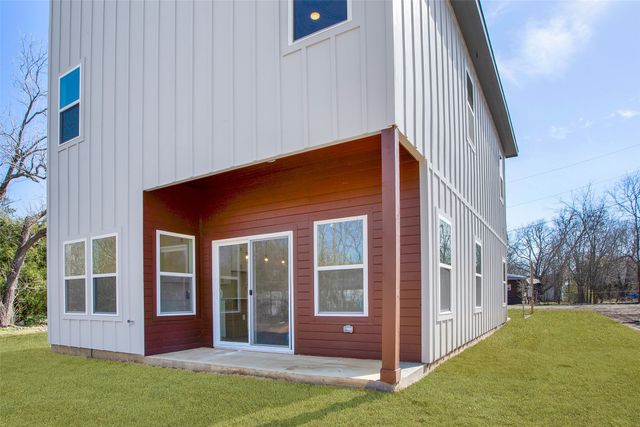 408 E Grayson, Leonard, TX 75452
