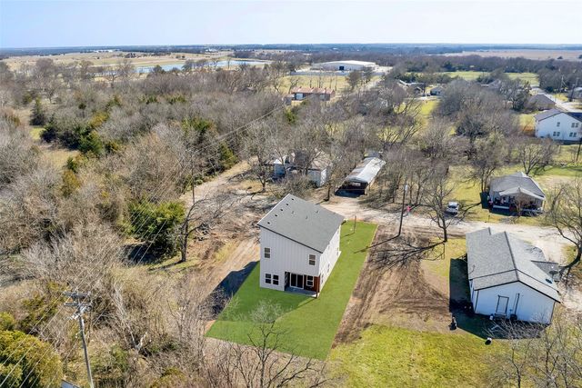 408 E Grayson, Leonard, TX 75452