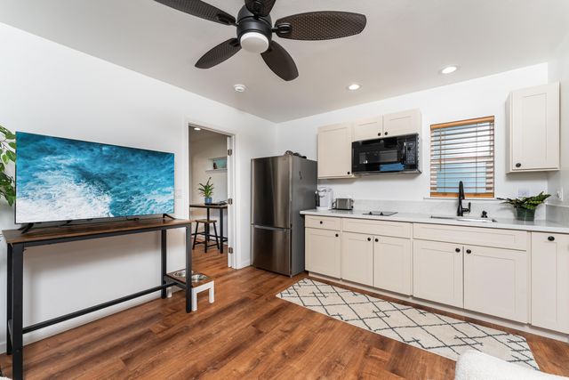 72 Keala Pl, Kihei, HI 96753