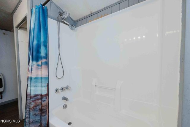 20711 Ohio 613, Fostoria, OH 44830