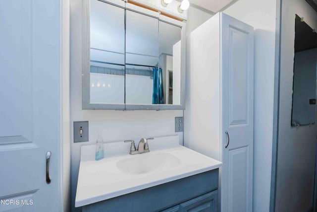 20711 Ohio 613, Fostoria, OH 44830