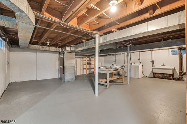 1088 S Boyd Pkwy, North Brunswick Twp., NJ 08902