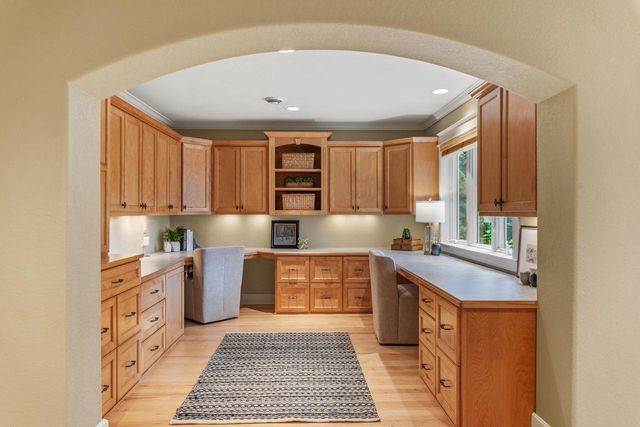 W279N5280 Hanover Hill COURT, Lisbon, WI 53089