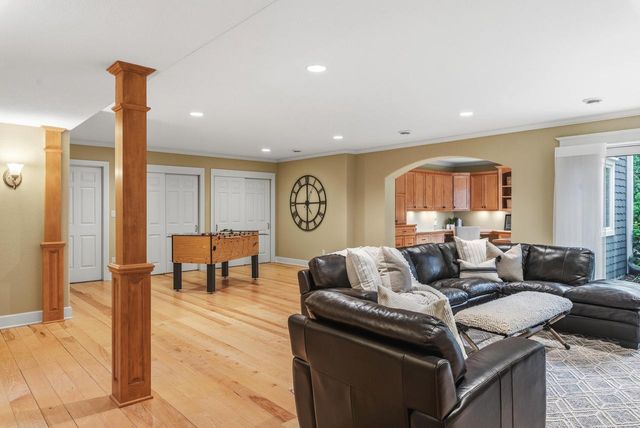W279N5280 Hanover Hill COURT, Lisbon, WI 53089