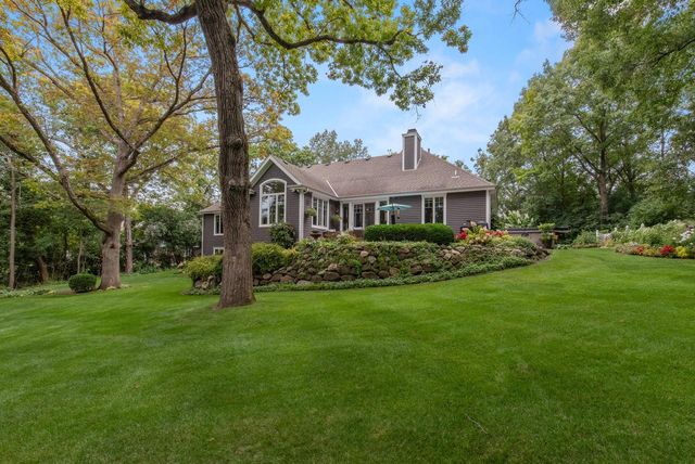 W279N5280 Hanover Hill COURT, Lisbon, WI 53089