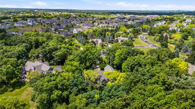W279N5280 Hanover Hill COURT, Lisbon, WI 53089