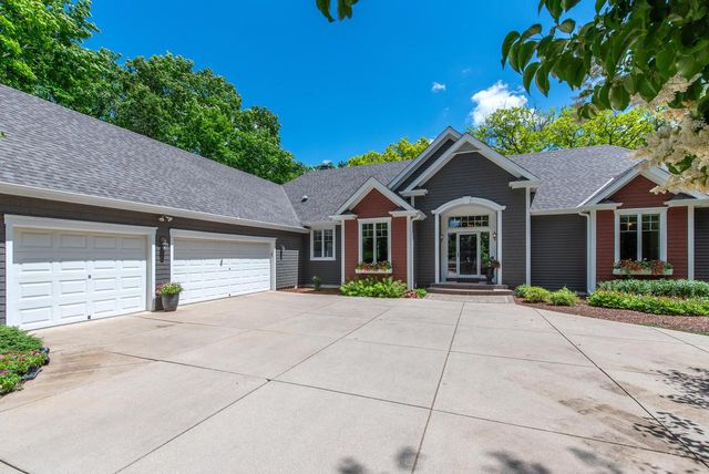 W279N5280 Hanover Hill COURT, Lisbon, WI 53089
