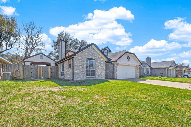 3109 Deer Trail Drive, Alvin, TX 77511