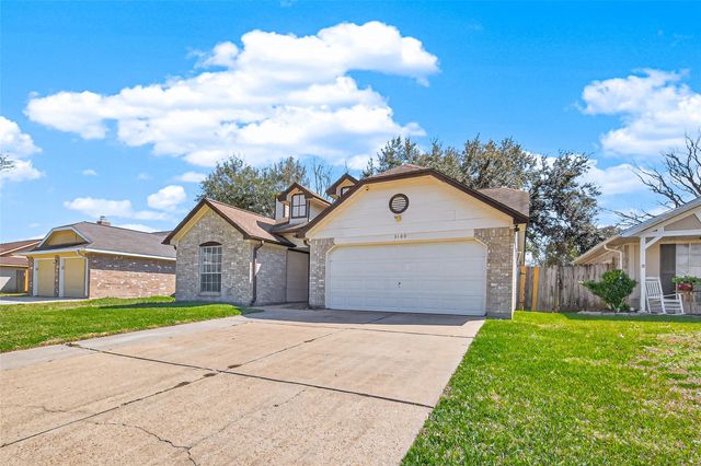 3109 Deer Trail Drive, Alvin, TX 77511