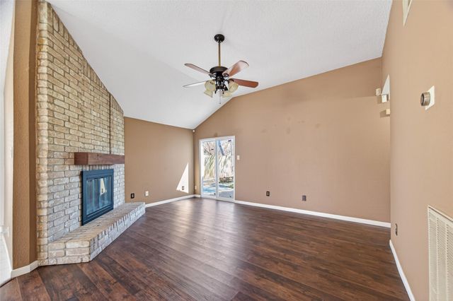 3109 Deer Trail Drive, Alvin, TX 77511