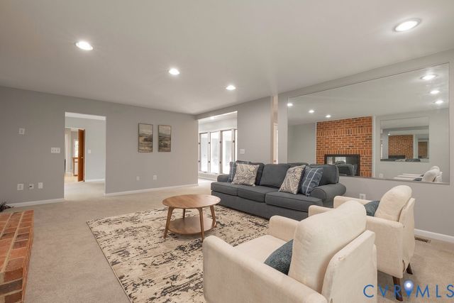 12910 Sir Scott Ter, Chester, VA 23831