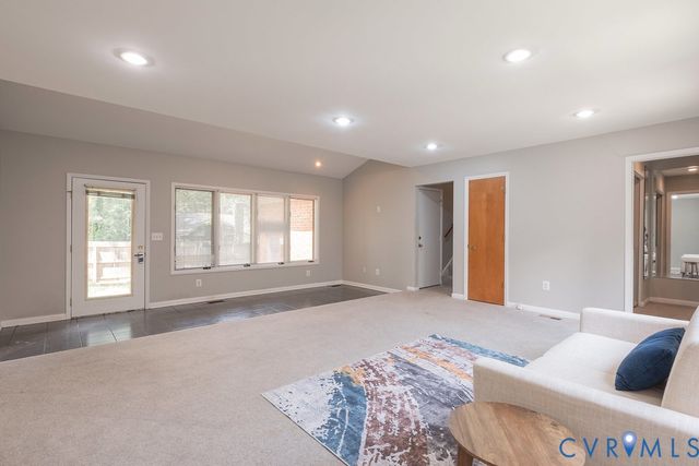 12910 Sir Scott Ter, Chester, VA 23831