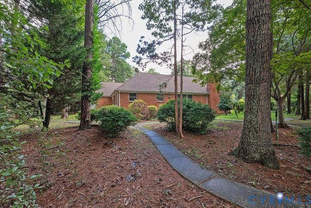 12910 Sir Scott Ter, Chester, VA 23831
