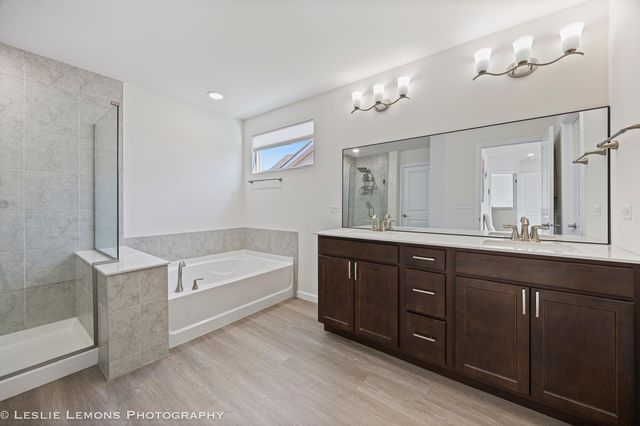 2225 Bent Grass Way, Bolingbrook, IL 60490