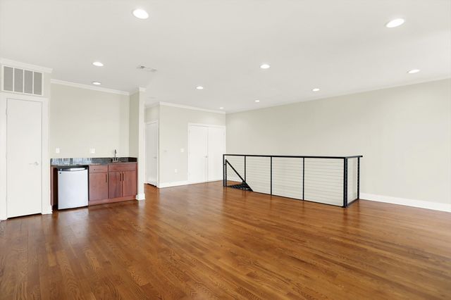 358 N Island Dr Apt 105, Memphis, TN 38103