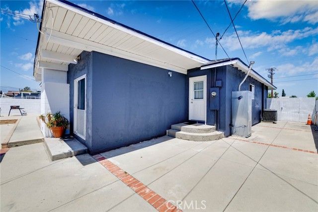 235 S Azusa, West Covina, CA 91791