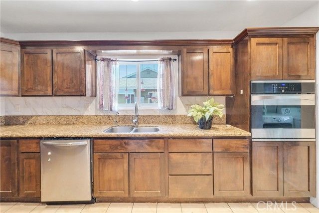 235 S Azusa, West Covina, CA 91791