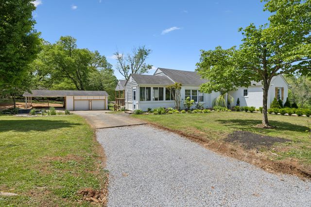 219 Rivermont Dr, Mcminnville, TN 37110