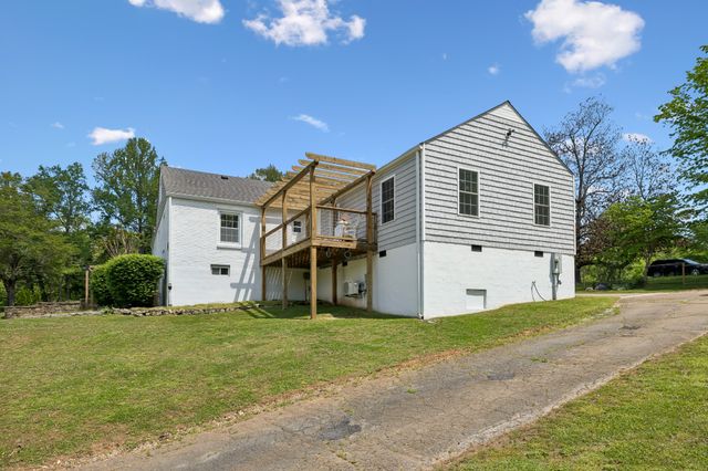 219 Rivermont Dr, Mcminnville, TN 37110