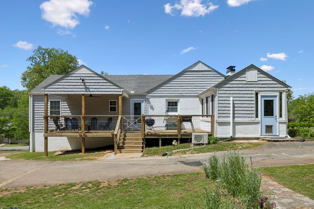 219 Rivermont Dr, Mcminnville, TN 37110