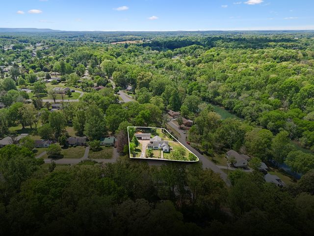 219 Rivermont Dr, Mcminnville, TN 37110