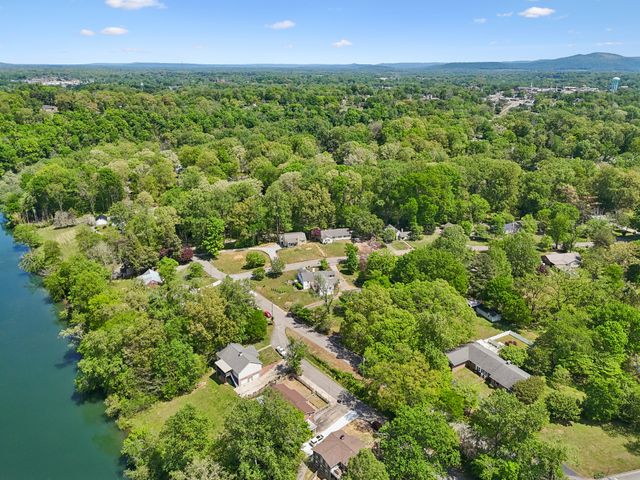 219 Rivermont Dr, Mcminnville, TN 37110
