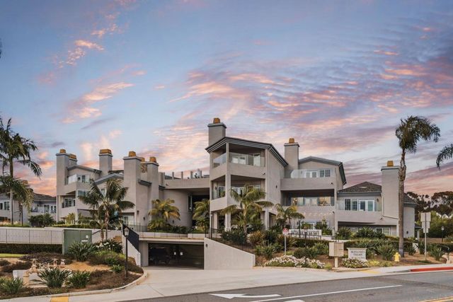 1128 Las Flores, Carlsbad, CA 92008
