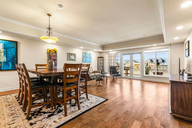 1128 Las Flores, Carlsbad, CA 92008