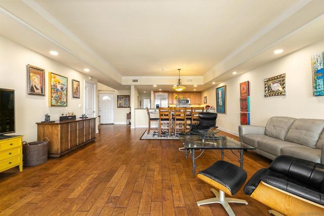1128 Las Flores, Carlsbad, CA 92008