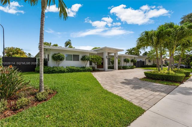 9641 SW 66th St, Miami, FL 33173
