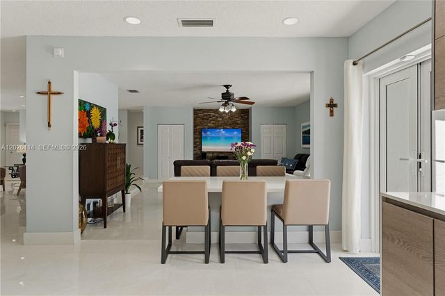 9641 SW 66th St, Miami, FL 33173