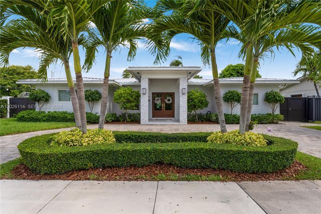9641 SW 66th St, Miami, FL 33173