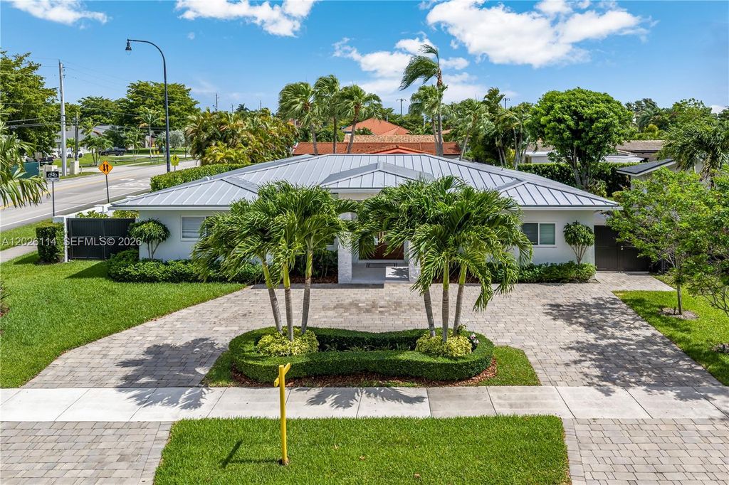 9641 SW 66th St, Miami, FL 33173