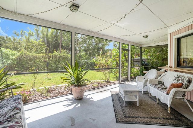 3335 FOXRIDGE CIRCLE, Tampa, FL 33618