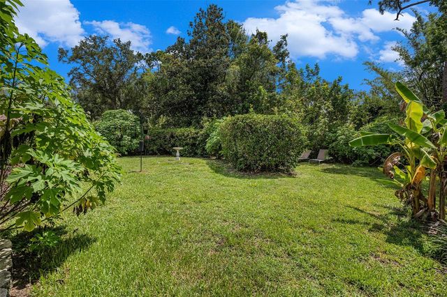 3335 FOXRIDGE CIRCLE, Tampa, FL 33618