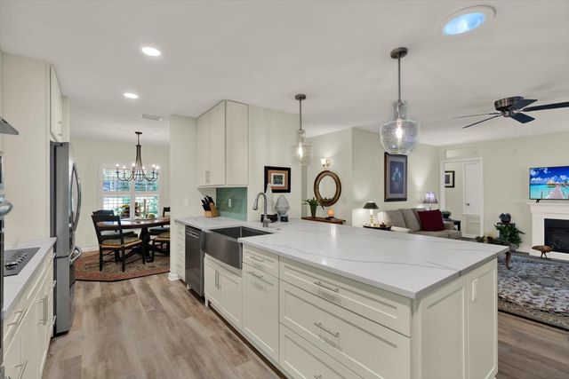 6625 BAYBROOKS CIRCLE, Tampa, FL 33617