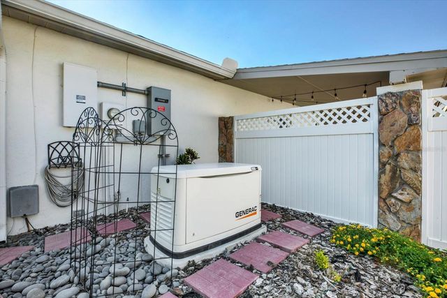 6625 BAYBROOKS CIRCLE, Tampa, FL 33617
