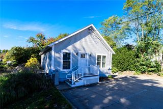 1107 Pontiac Avenue, Cranston, RI 02921