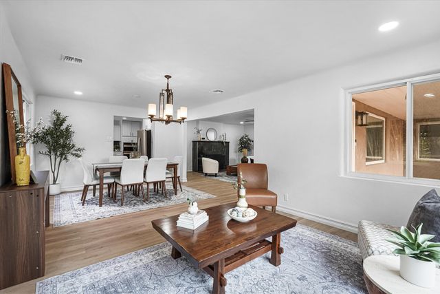 310 La Plata Road NW, Albuquerque, NM 87107