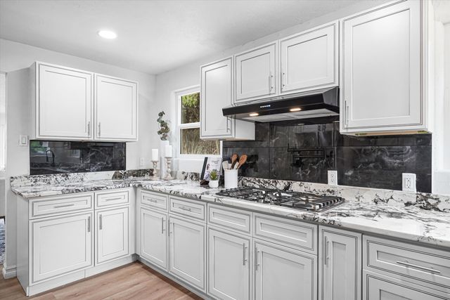 310 La Plata Road NW, Albuquerque, NM 87107