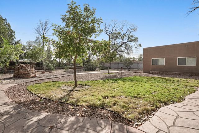 310 La Plata Road NW, Albuquerque, NM 87107