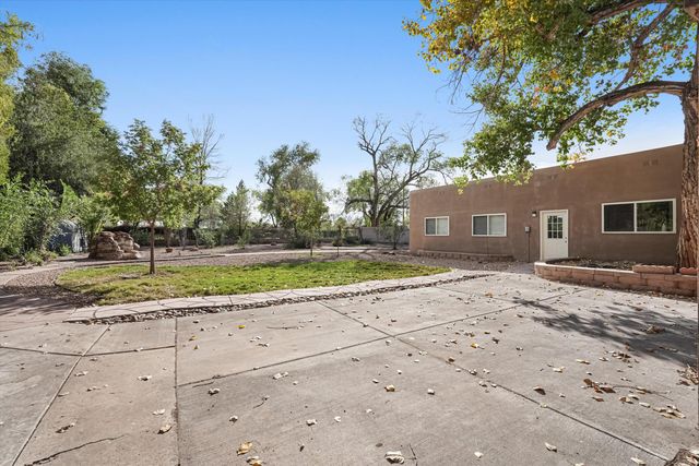 310 La Plata Road NW, Albuquerque, NM 87107