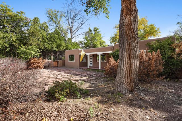 310 La Plata Road NW, Albuquerque, NM 87107