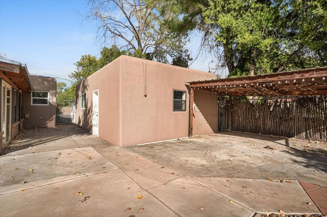 310 La Plata Road NW, Albuquerque, NM 87107