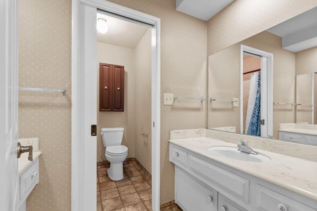 6439 Rolling Way, Carmichael, CA 95608