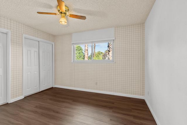 6439 Rolling Way, Carmichael, CA 95608